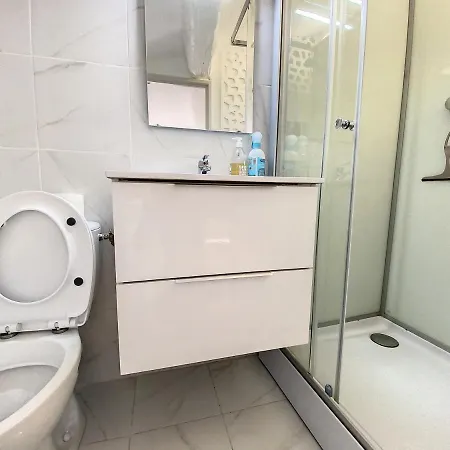 St Louis Mansarde Atypique Climatise Sète